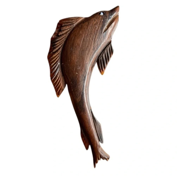 Bakelite Vintage 1930s Wood on Butterscotch Marlin Fish w/ Glass Eye Brooch Pin - Picture 4 of 5